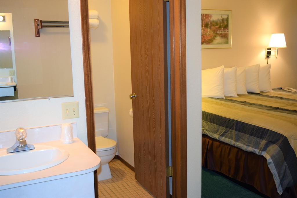 Country Inn Libby מראה חיצוני תמונה