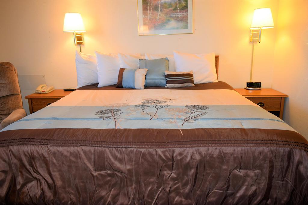 Country Inn Libby מראה חיצוני תמונה