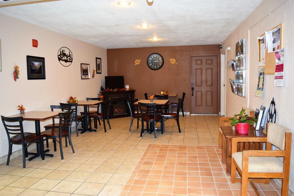 Country Inn Libby מראה חיצוני תמונה