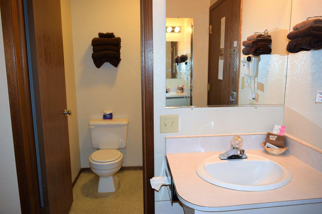 Country Inn Libby מראה חיצוני תמונה