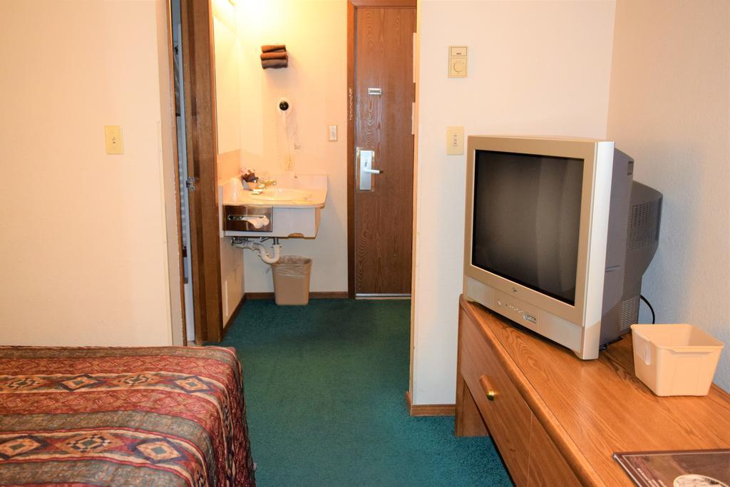 Country Inn Libby מראה חיצוני תמונה