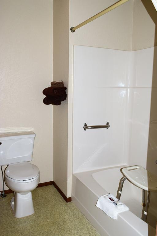 Country Inn Libby מראה חיצוני תמונה