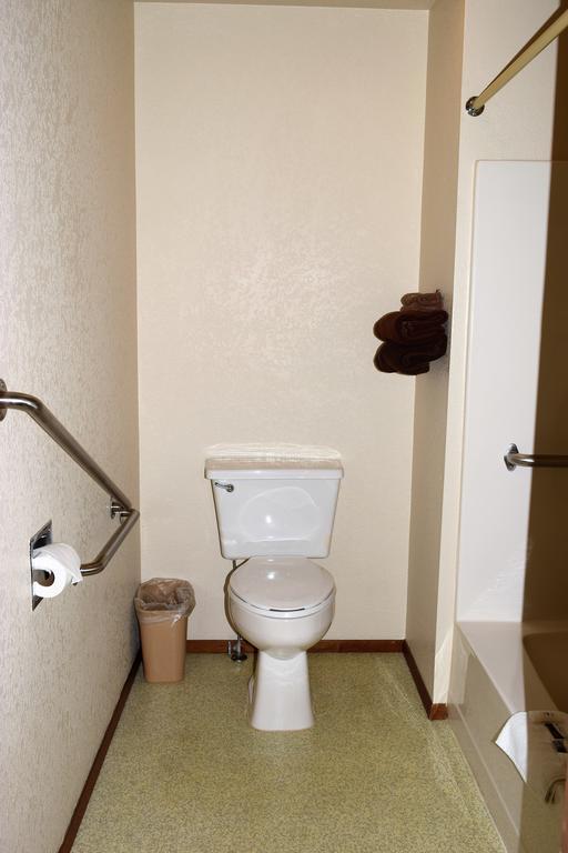 Country Inn Libby מראה חיצוני תמונה